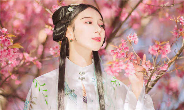 安龙供卵试管婴儿：助您实现家庭梦想的科学方案